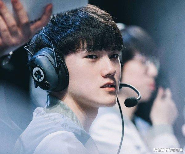 「jackeylove」阿水表哥为转会期事件道歉，王思聪怒怼：我电竞玩十年都没见过这样的骚操作！