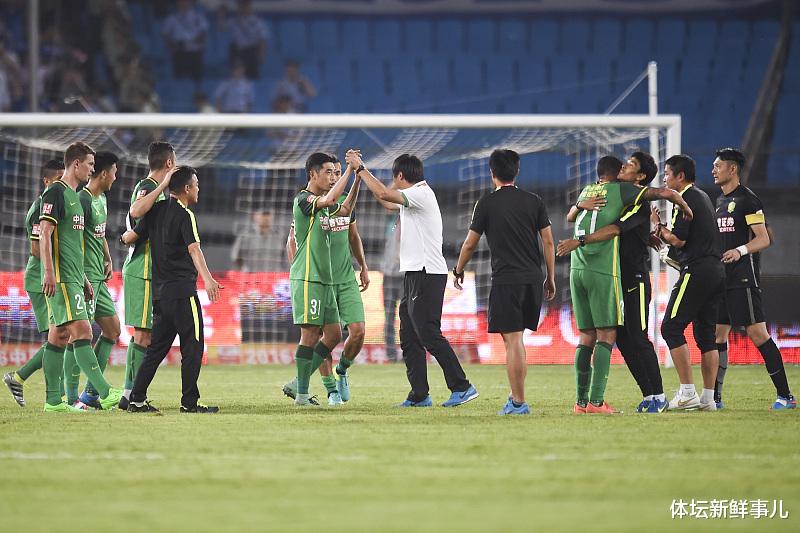 「中超」中超名记曝猛料，官博惨遭爆破：不会是恒大！国安有可能，请高洪波算了