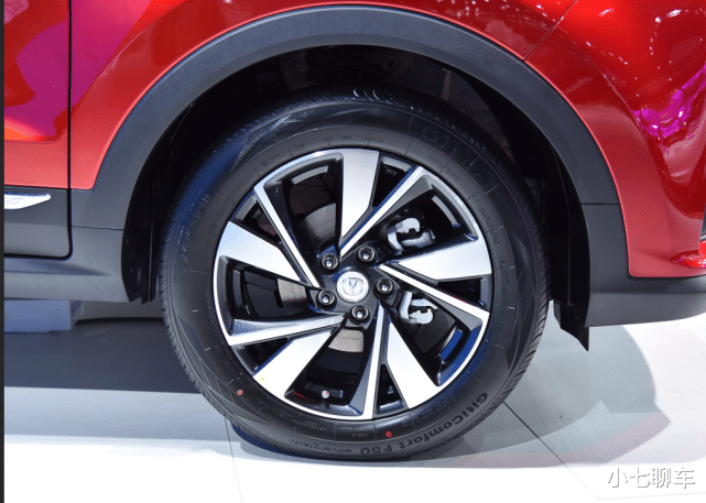 「长安cs55」长安再添“大将”！爆156马力+6AT，比传祺GS4帅气，9.19万起