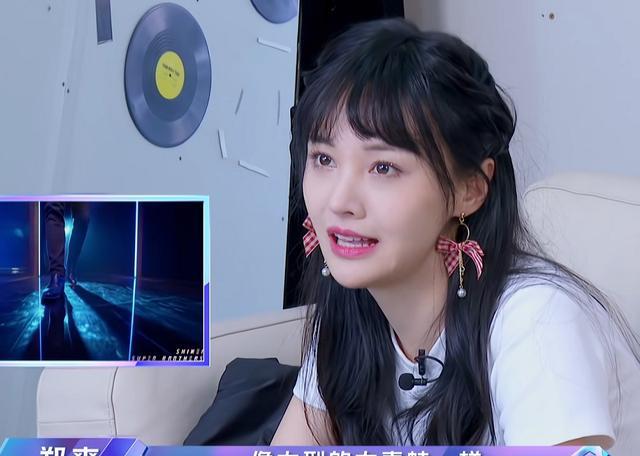 郑爽|大家都被骗了，郑爽的低情商才是人设，能红这么久她可不单纯