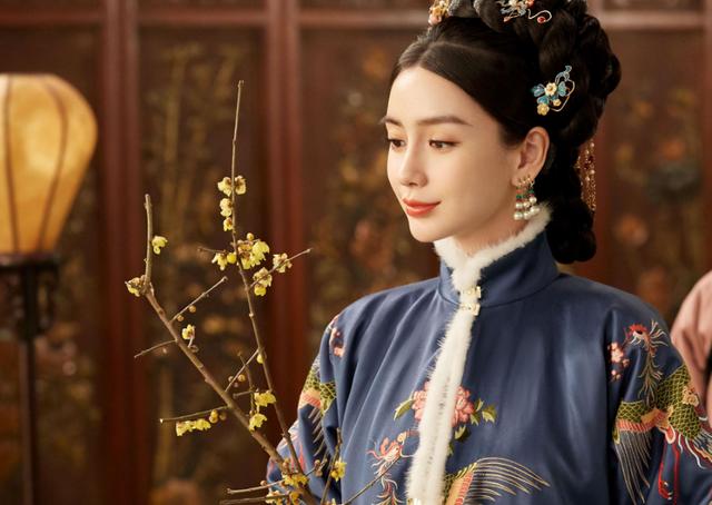 蔡徐坤|有没有一个已婚妇女的自觉？竟然偷蔡徐坤鞋垫，李晨都看不下去了