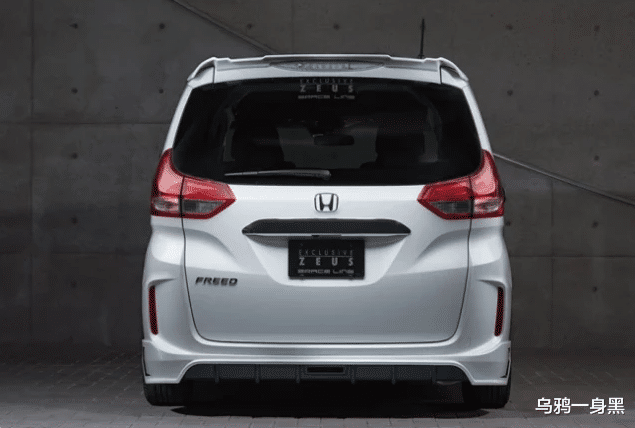 本田|本田势不可挡，新增7座小商务，配魔术座椅，比吉利嘉际帅气！