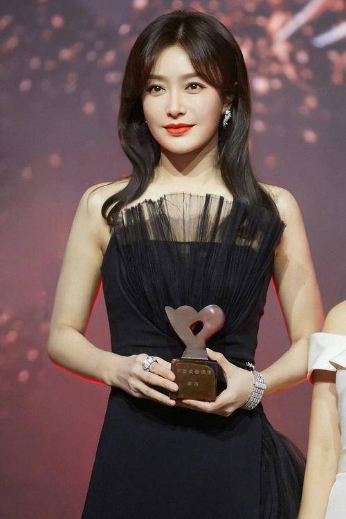 |一夜之间“身败名裂”的5位艺人： 图2堪称太可惜， 图4是自作孽？