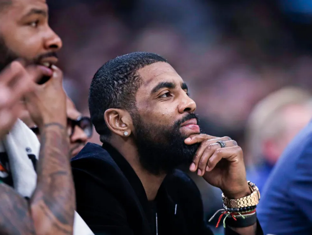 凯里·欧文▲肖华颤抖！欧文的野心曝光，他要让NBA大结局