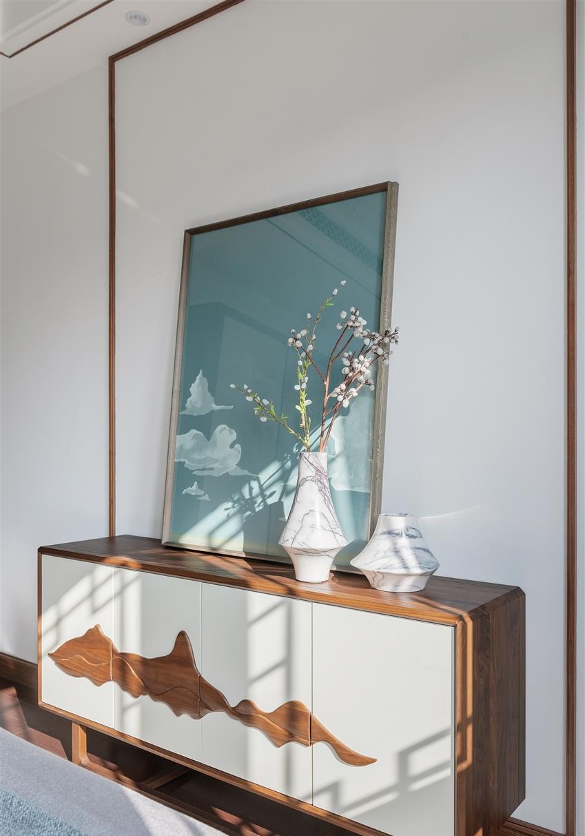 「无人问津」他花半辈子积蓄，买了无人问津的房子，院子装修后，却惊艳了我