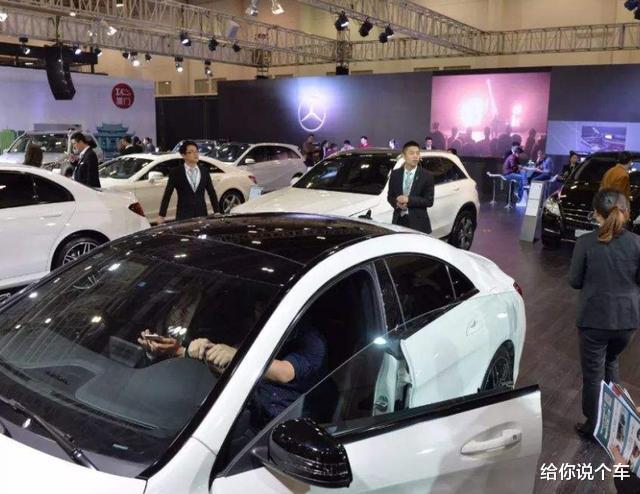 买车@买一辆10万的车，三年分期付款还是全款买车？算一笔账就知道