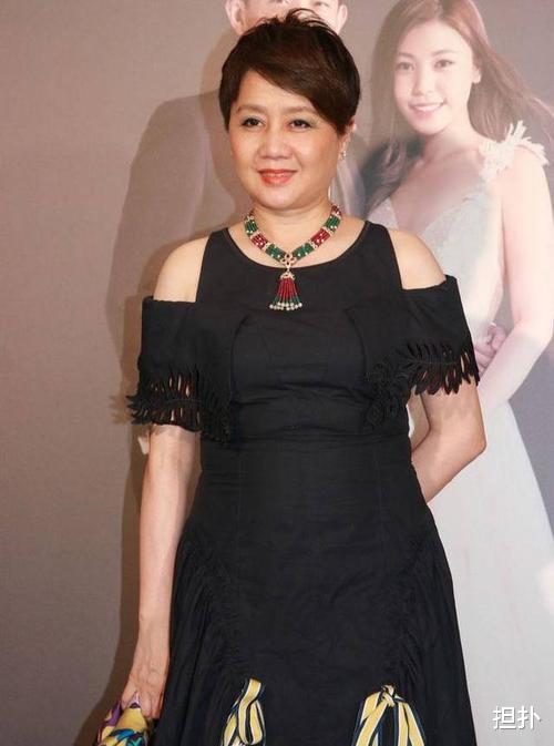 赵丽颖|何超琼用8千万赚3百亿，梁安琪拿何鸿燊3百亿，却盖了个烂尾楼