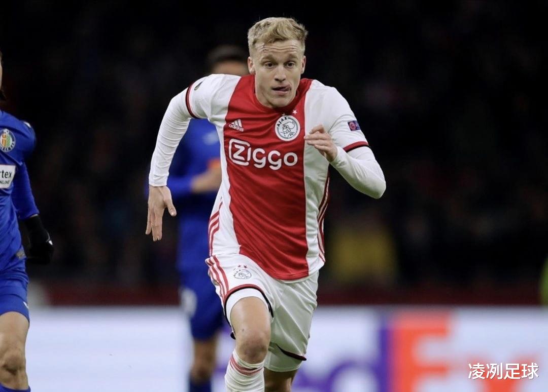 巴塞罗那|科曼上任三把火：清洗5名老将+豪购4000万荷兰顶级中场+梅西重返伪9号