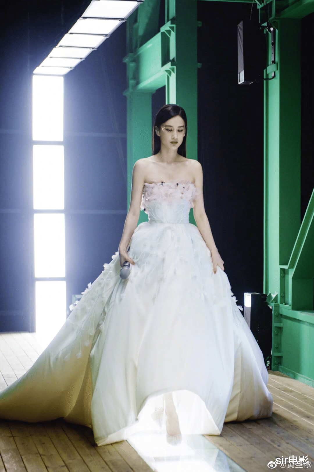 #电影#我好奇都是谁在夸黄圣依