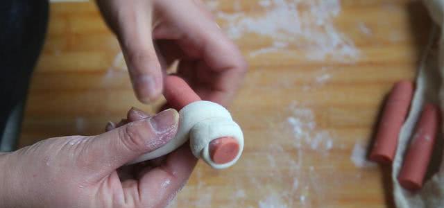 『馒头』新手蒸馒头不会和面，用这个简单的定律，再也不会出错了