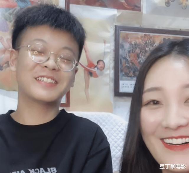 朱之文|朱之文儿媳直播翻车，冷落老公力捧亲弟弟，网友却喊走开！
