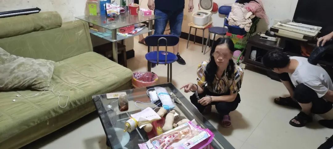 中国禁毒|吸毒、患艾滋病、网逃，她的两个年幼女儿无人照看……