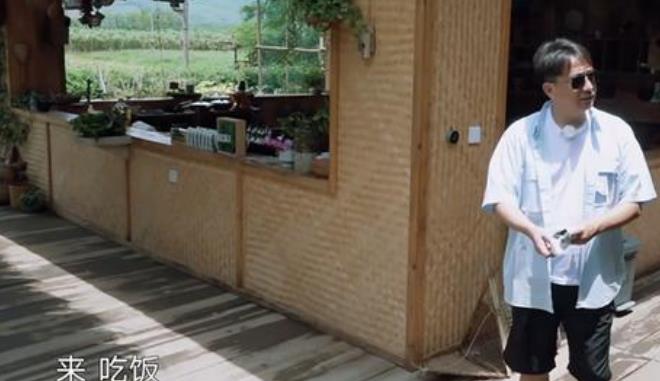 向往的生活|《向往的生活》导演组伙食怎么解决？看完这些镜头后，瞬间懂了！