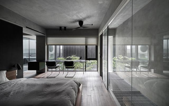 设计师|设计师巧用天井，原本闲置40年的地下室，硬被爆改成庭院别墅