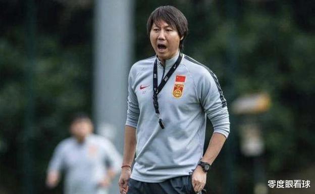 国足@国足又迎重大喜讯！又一入籍神锋有望入选国足，王牌艾克森恐主力位置难保