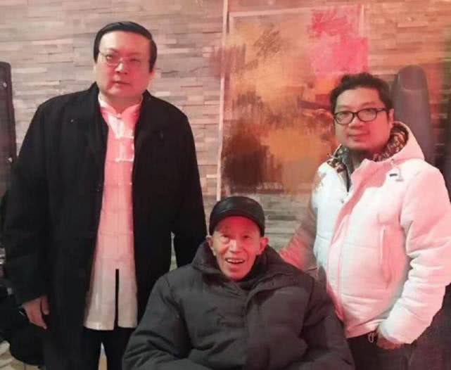 [梁宏达]原形毕露！梁宏达到底是做什么的？为什么能上知天文下知地理？