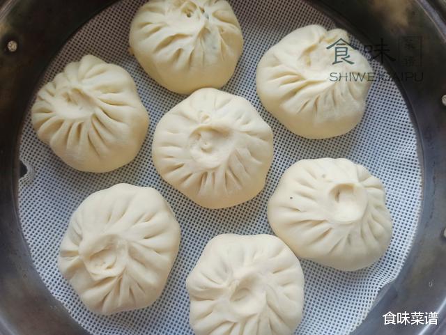 包子|吃萝卜的季节到了，教你秘制萝卜包子馅，鲜美多汁，一顿5个不够