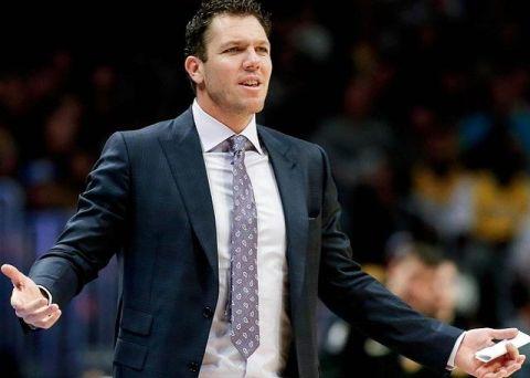 火箭队|都怪火箭队！榜眼秀刚打6场就要求交易