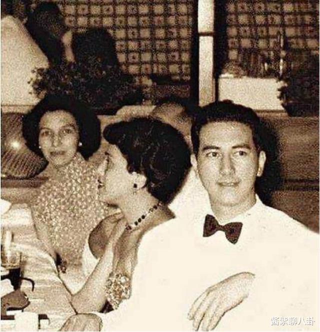 何猷君：四太太基因强大，何猷君脚踩12厘米厚底鞋身高不敌奚梦瑶