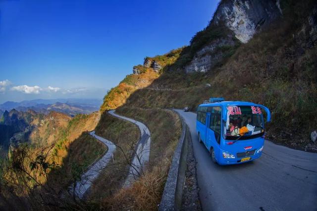 【自驾】99道弯的公路感受过么？盘山公路有着别样的景色，喜欢自驾的你不能错过！