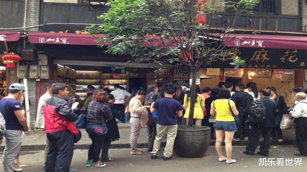 九寨沟|中国最受老外欢迎的城市，不是北上广，而是一座山城