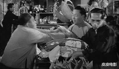 龙种|赫本为扮中国人，双眼皮贴成单眼皮，这部美国片《龙种》细节真牛
