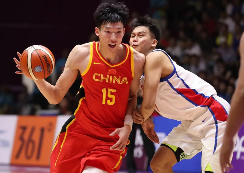 「周琦」NBA中的假象！强壮的字母哥仅比KD重2斤，球迷：周琦呢？