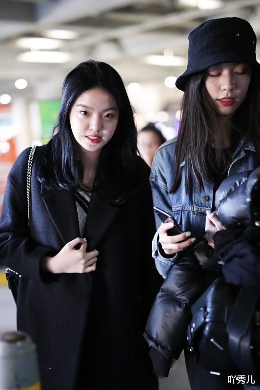 家产▲混得不好就回家继承家产的女星，图二还在硬撑，图4已被拖回家？