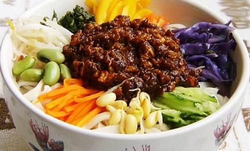 豆角|我国“最好吃”的8碗面，南方3碗，北方4碗，最后一个南北通吃！