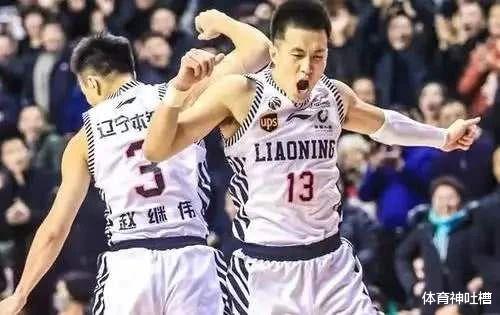 『郭昊文』官宣封杀？那个要进NBA的中国后卫，把自己搞废了，连CBA都打不上