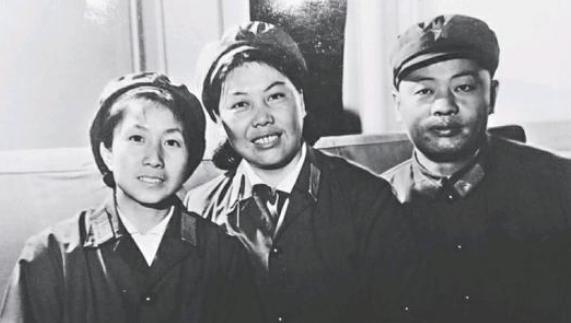 革命|1977年，长期陷入昏迷的开国少将突然醒来，说：我要去找主席了