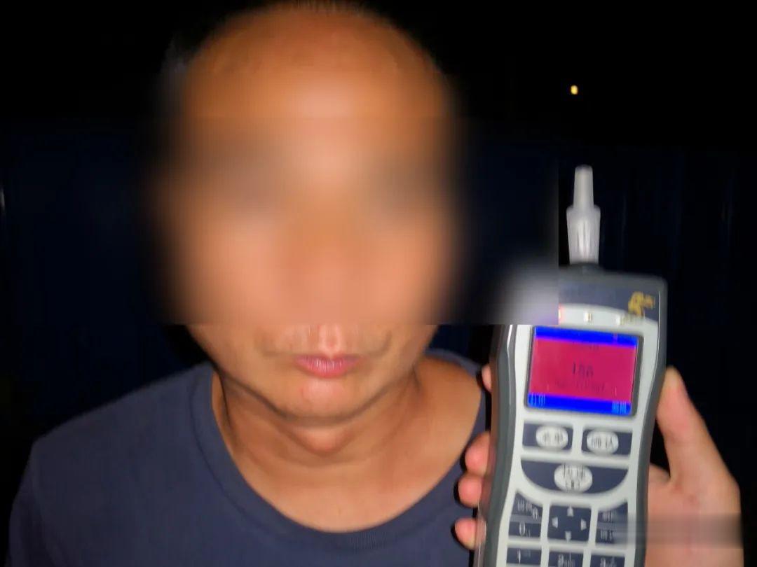 案件通报▲考了8年才考到！顺德最贵的驾驶证却被这样废了...