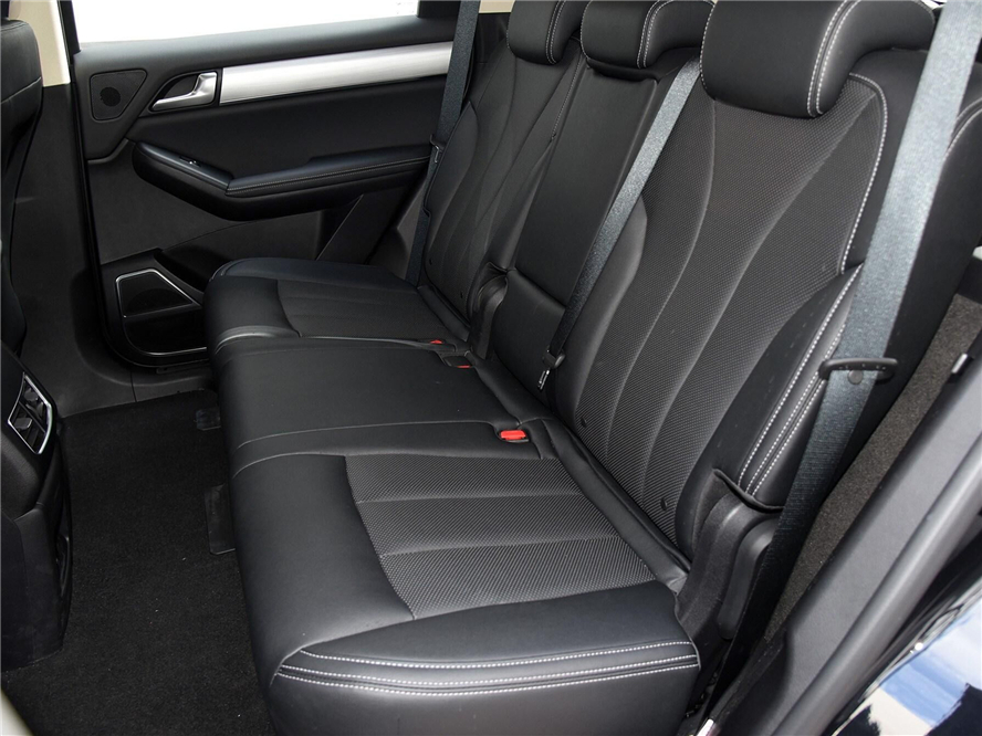 「本田奥德赛」最憋屈的国产“性价王”!轴距2820mm配大7座,12万出头无人欣赏