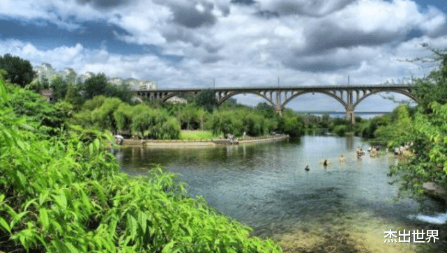 [贵阳]中国非常清凉的4座城市，平均气温不超25℃，有你家乡吗？