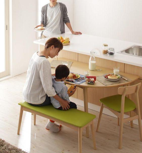 ##不服不行！大圆桌切一半，日本人家里都流行装这种半圆式餐桌了