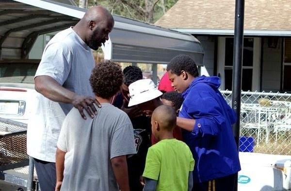 警察|曾是NBA顶级巨星，退役后跑去当警察，如今身兼数职官居副警长