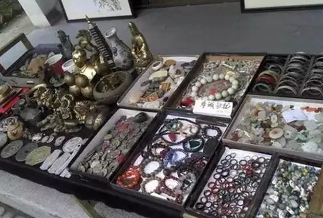 翡翠|翡翠有“八不买”你都不知道，以后买翡翠要吃大亏了！