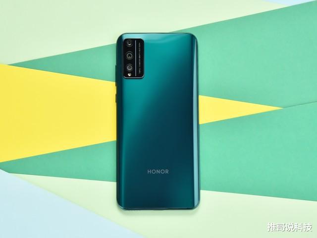 华为荣耀|8GB+四摄+6400万,华为仅1999元,还买啥iPhoneXR!