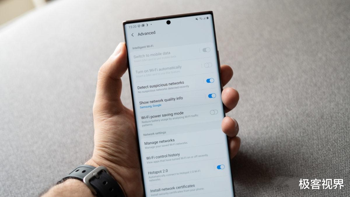 iphone12|iPhone 12和三星Note20选谁？老外的选择一致