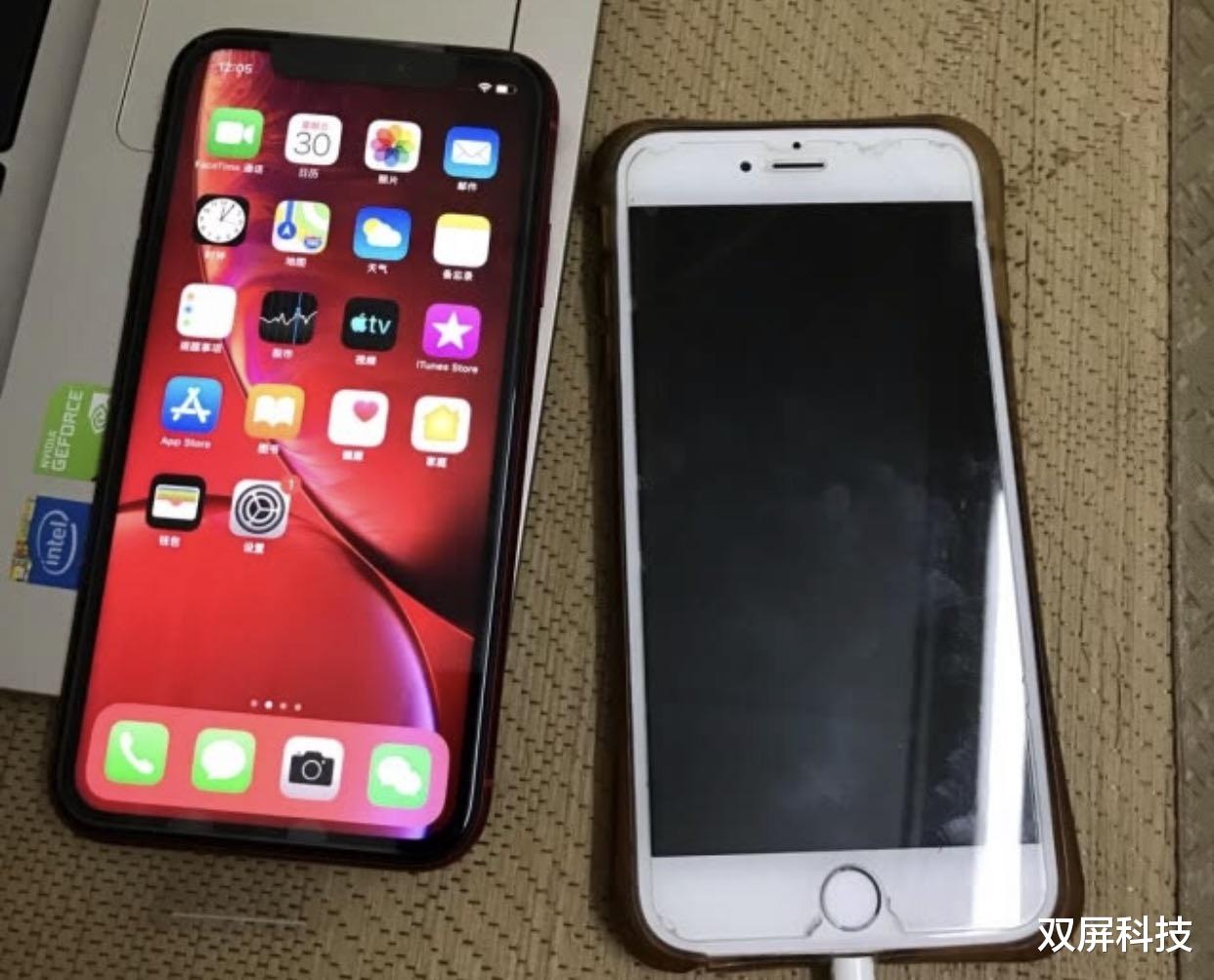 iPhone SE@从6499跌至3699，库克妥协了，网友：价格真感人！