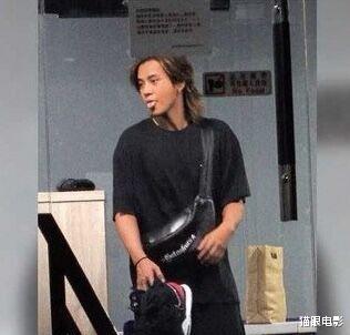 罗志祥|罗志祥神隐3月首现身,发福明显不修边幅,与好友深夜打球心情嗨