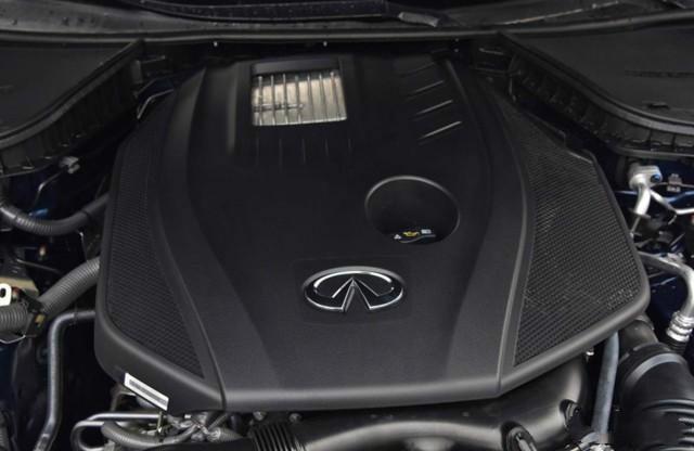 【英菲尼迪Q50L】英菲尼迪放下尊严!从29万跌到23万,后驱2.0T破百7.0S,却没人要