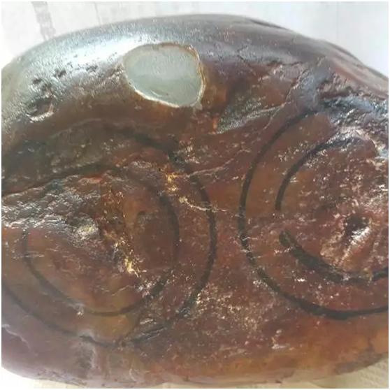 |石包玉一刀富贵一刀贫