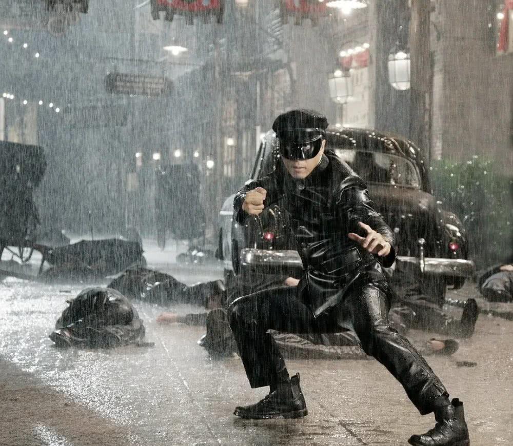 [甄子丹]翻拍《陈真》票房只收1.41亿，甄子丹已尽力，拍抗日神剧也卖不动