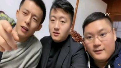 「上海市」平生哥办钓鱼大赛，一斤鱼一组飞机，他竟一条没钓到