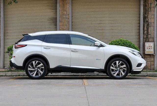 丰田汉兰达■省油耐造大空间，售价跌到20万，日产楼兰为何还是不香？