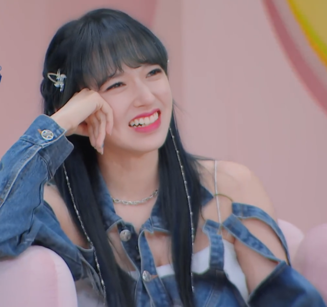 程潇|程潇自以为身材好穿露肩装录节目，导演关瘦身，腋窝赘肉藏不住了