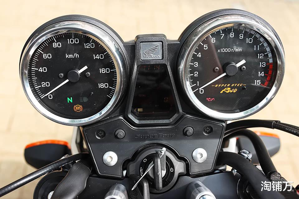 本田:“骑不坏”的CB又更新了 本田CB400SF 2020款实拍解析