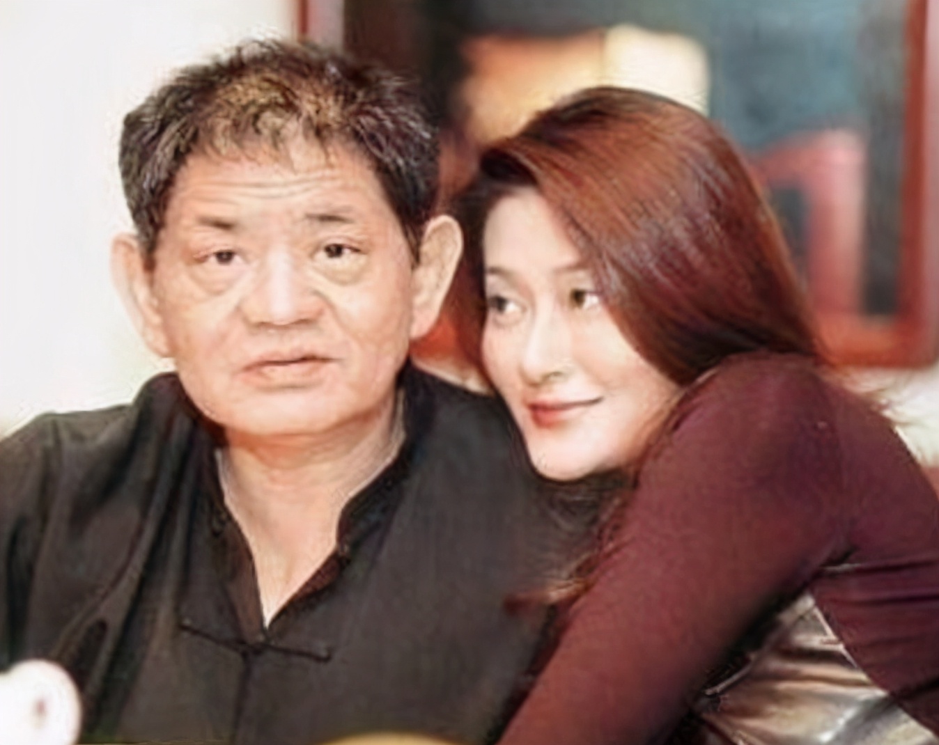 汤唯|18年前，陈宝莲跳楼后留下的男婴，如今已成“干爹”黄任中的模样