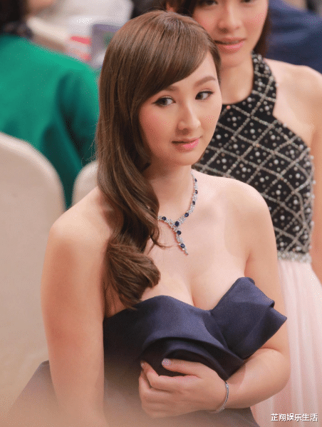 TVB■她因长得太美而被排挤，TVB当16年配角，35岁过得有滋有味！